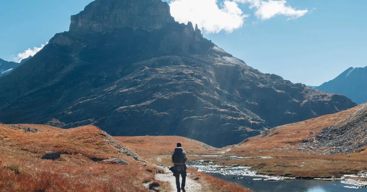 The Ultimate Guide to Solo Travel Safety