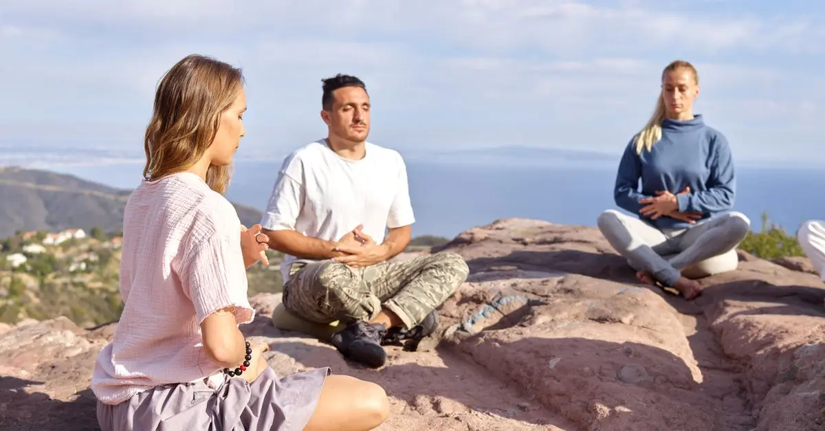 How to Travel Mindfully: A Complete Guide