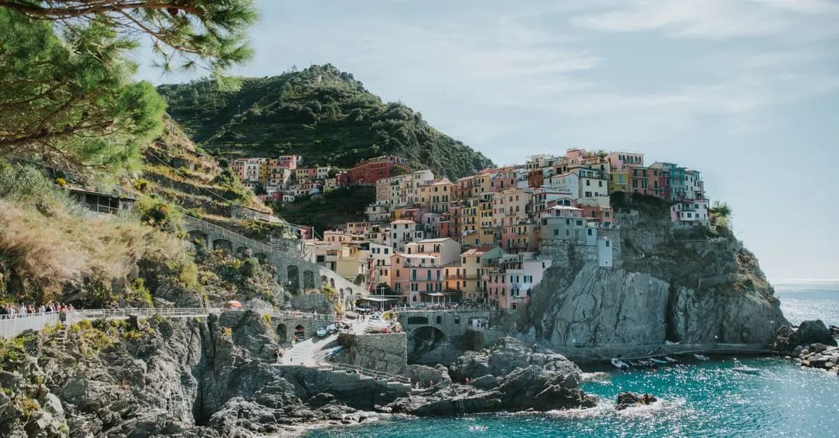 Essential Tips for Traveling to Popular Destinations