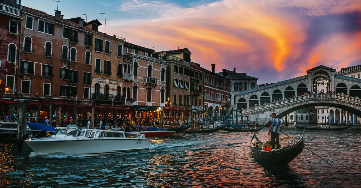 10 Timeless World Travel Destinations You Must Visit
