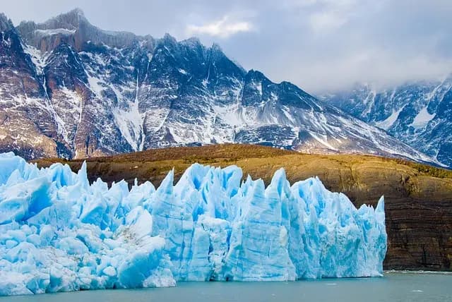 10 Must-Visit World Travel Destinations for Adventure Seekers