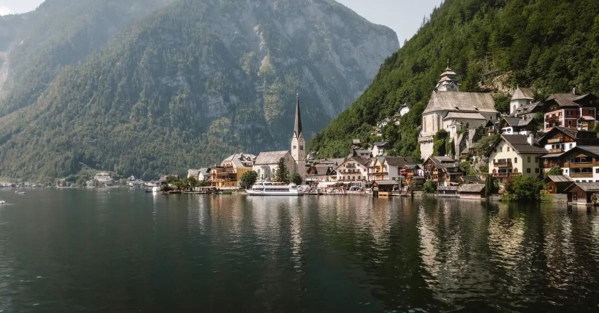 10 Hidden Gem Travel Destinations You Should Know About