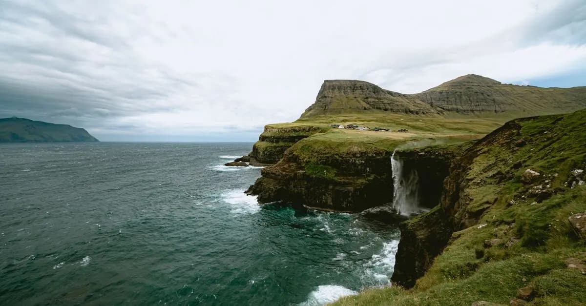 10 Unique Travel Destinations Off the Beaten Path