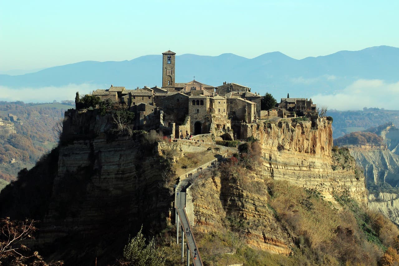 How to Uncover Hidden Travel Gems Around the World