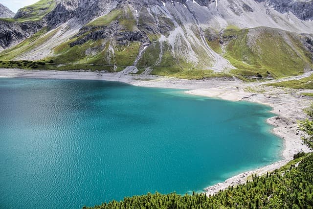 Top 10 Travel Destinations for Adventure Seekers
