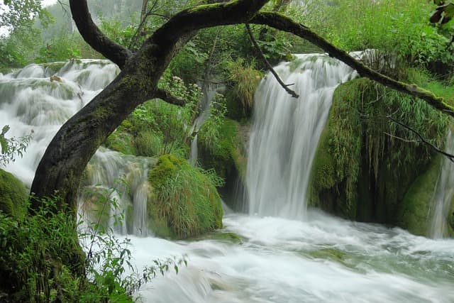 Top Hidden Travel Destinations Worth Discovering